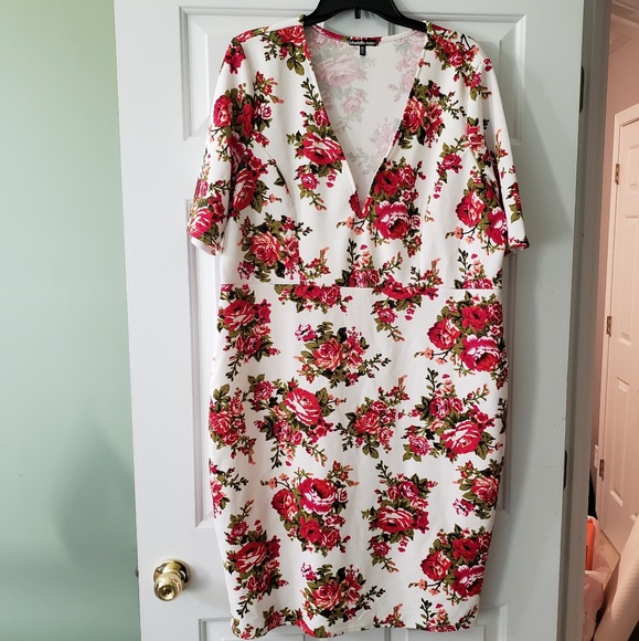 Charlotte Russe Dresses & Skirts - 3x floral dress